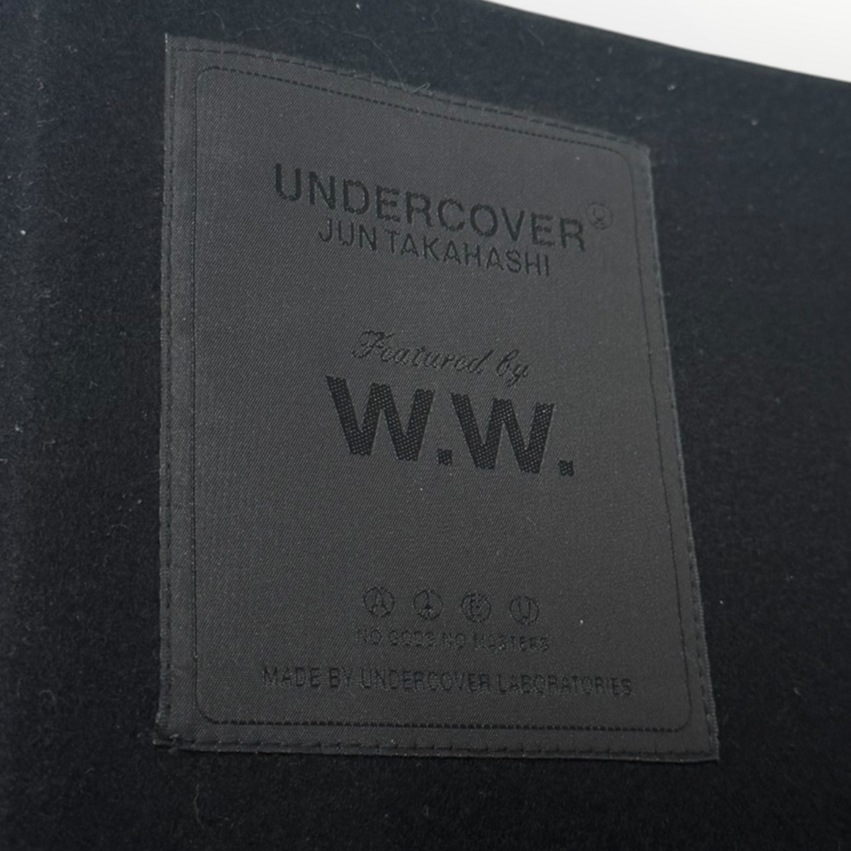 Undercover x WW 2004
